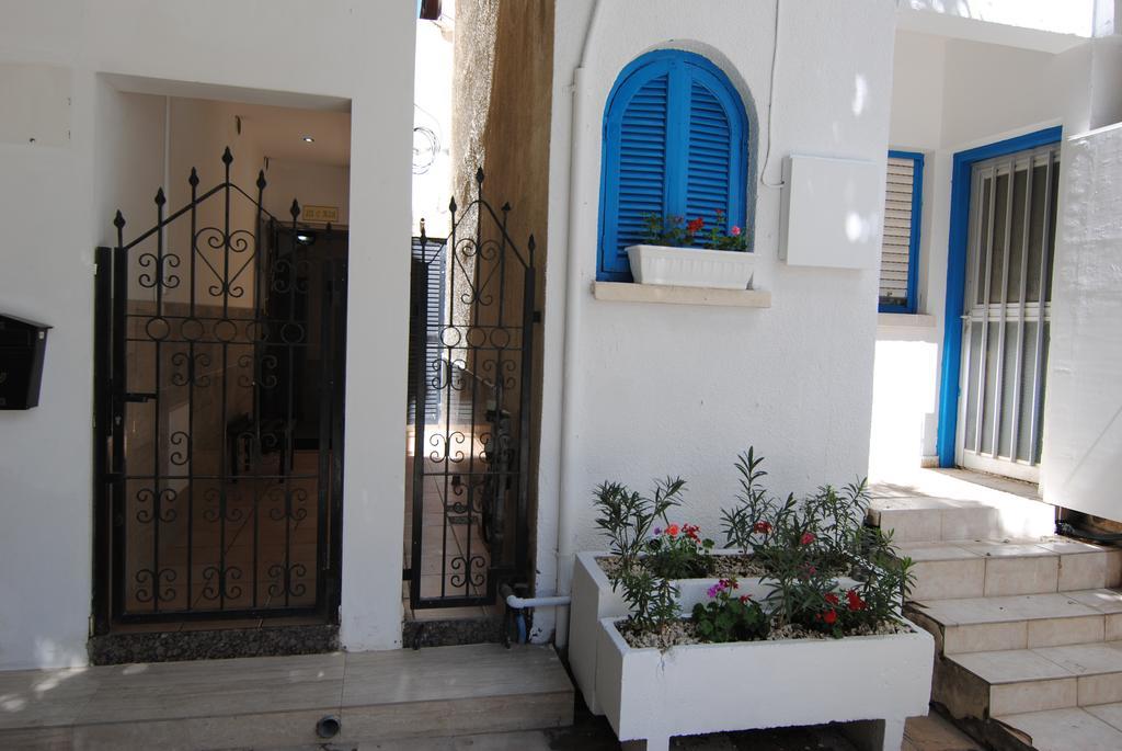 La C Mer Larnaca Exterior foto